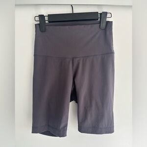 Everlane High-Rise Bike Shorts in slate